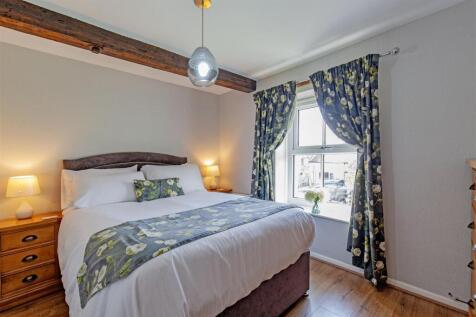 Bedroom 2-1.jpg