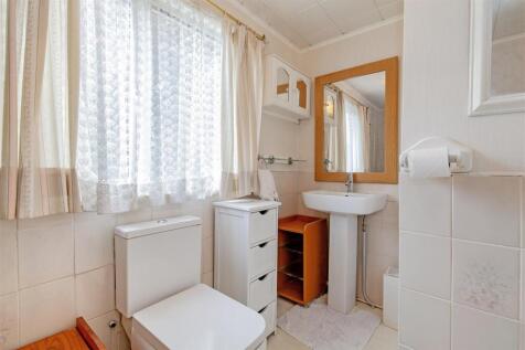 Bathroom-1.jpg