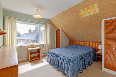 Bedroom 4-1.jpg