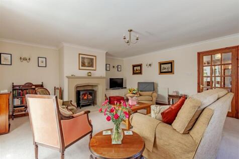 Reception Room-2.jpg