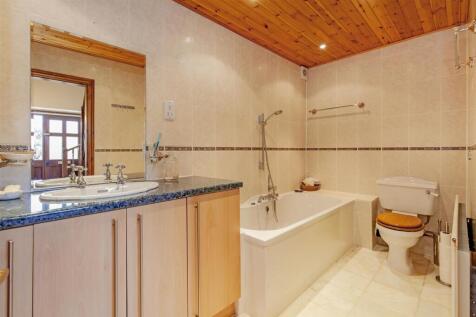 Bathroom-1.jpg