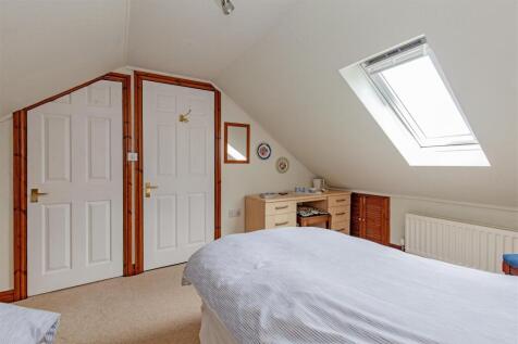 Bedroom 3-2.jpg