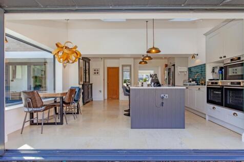 Kitchen-7.jpg