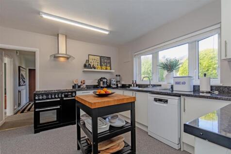 Kitchen-2.jpg