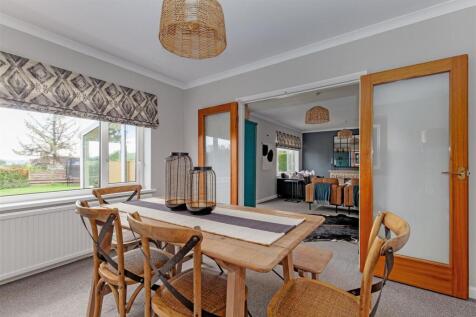 Dining Room-2.jpg