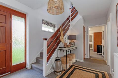 Entrance Hall-1.jpg