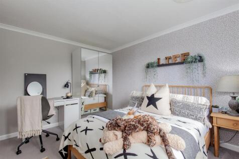 Bedroom 3-1.jpg
