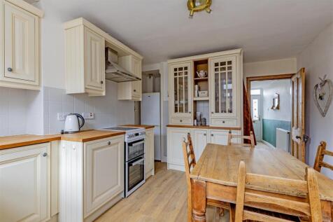 Kitchen-2.jpg