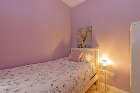 Bedroom 3-2.jpg