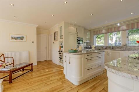 Kitchen-4.jpg