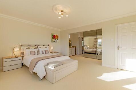 Bedroom 1-2.jpg