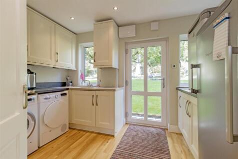 Utility Room-1.jpg