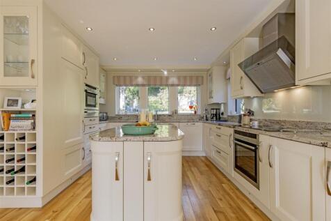 Kitchen-3.jpg