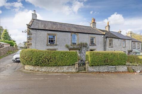 Front External-7.jpg