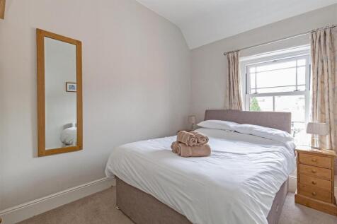 Bedroom 3-1.jpg