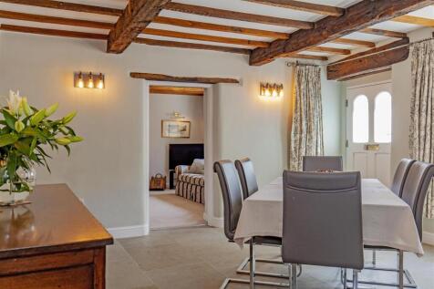 Dining Room-2.jpg
