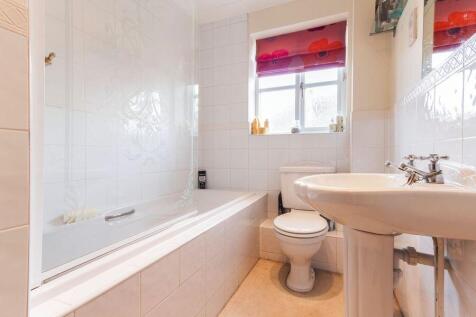 Bathroom.jpg