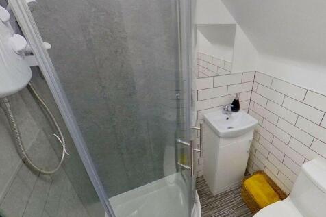 Bedroom 1 ensuite