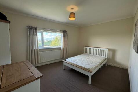 room 2 bedroom.jpg