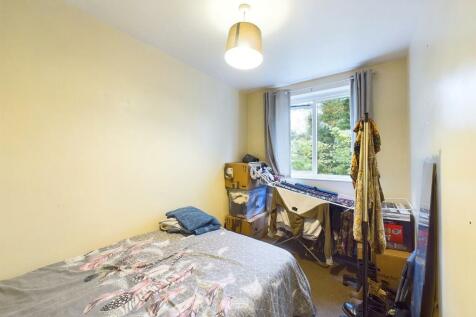 CAM01268G0-PR0248-STILL006.jpg