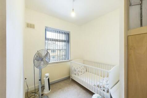 CAM01268G0-PR0253-STILL008.jpg
