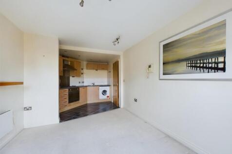 CAM01268G0-PR0078-STILL003.jpg
