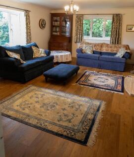 Living Room.JPG