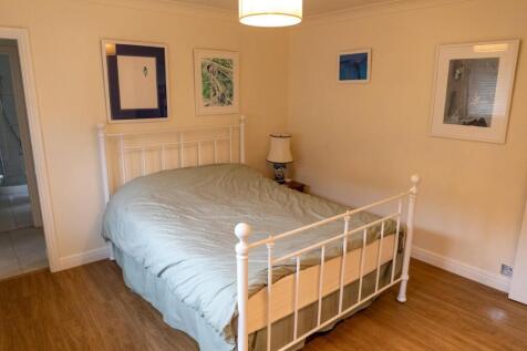Main Bedroom 10.JPG