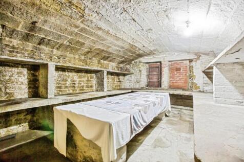 thornton_hall_int_040.jpg