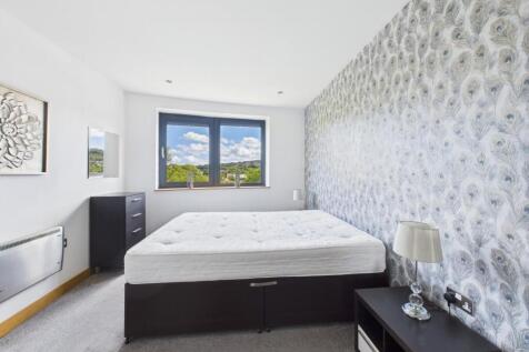 Bedroom pic.jpg