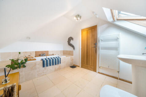 Upstairs Bathroom