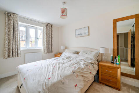 1372524-16-690206...