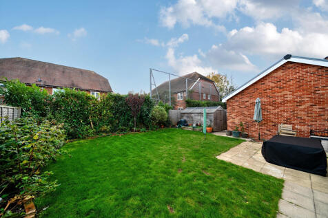 1370546-7-6900e95...