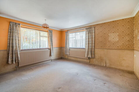 1371447-4-68f8b3a...