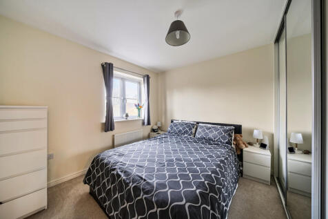 1375179-6-690b31c...