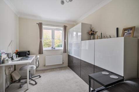 1375179-16-690b36...