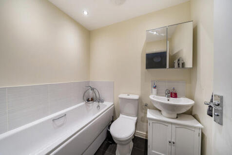 1375179-14-690b35...