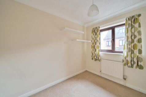 1374102-7-690c722...