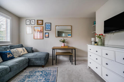 1370555-11-68f23d...