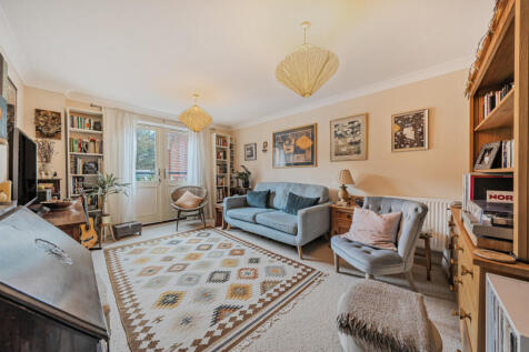 1382373-19-691c8f...