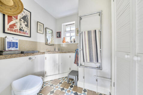 1362905-6-68e54db...