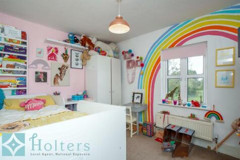 Bedroom 4.jpg