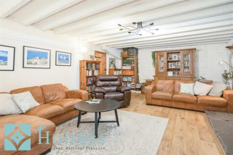 Park House- Main Interior-18.jpg