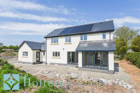 1 Old Inn Meadows, Rhosgoch-5.jpg