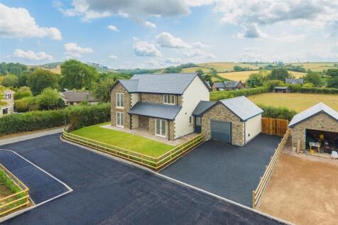 Old Inn Meadows, Rhosgoch-1.jpg