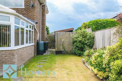 24 Parc Yr Ifron, Builth Wells-10.jpg