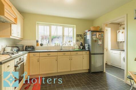 66 Dahn Drive, Ludlow-12.jpg