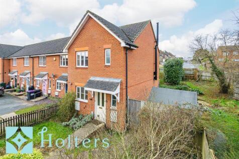 26 Dahn Drive, Ludlow-22.jpg