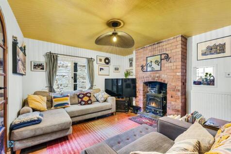 0975VartyCottage-23.jpg