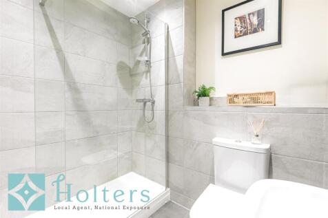 38 Powys Drive, Ludlow-BATHROOM.jpg